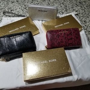 💥SALE💥MK assorted wristlet and wallets